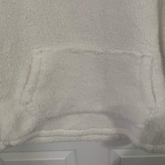 St. John’s Bay Turtle Neck Polar Bear Sweater size S (petite) Color White. - Picture 5 of 6